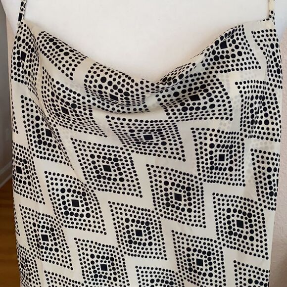 Banana Republic SILKY COWL-NECK CAMISOLE - Picture 3 of 10